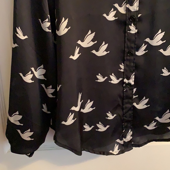 Black blouse new worn once - Picture 3 of 6